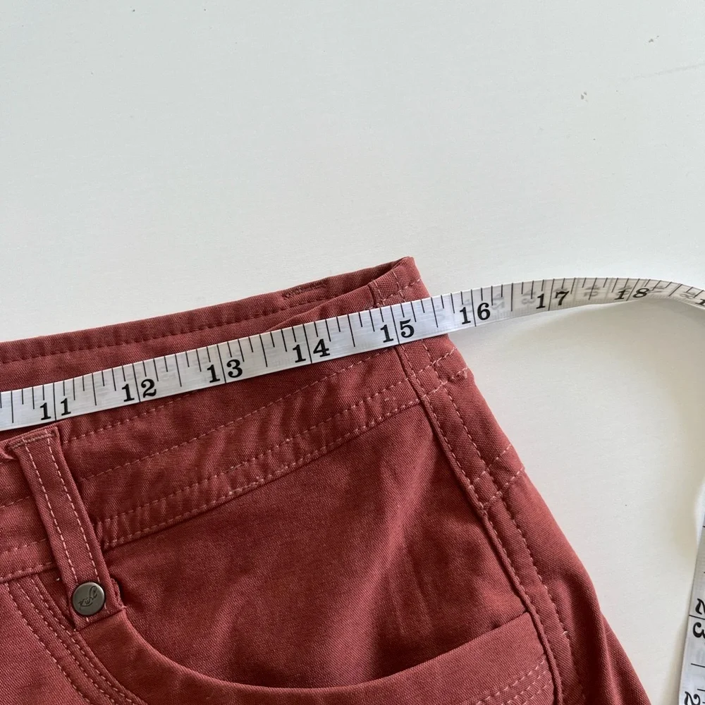 Kuhl Women's Rust Cargo Shorts - Picture 9 of 11